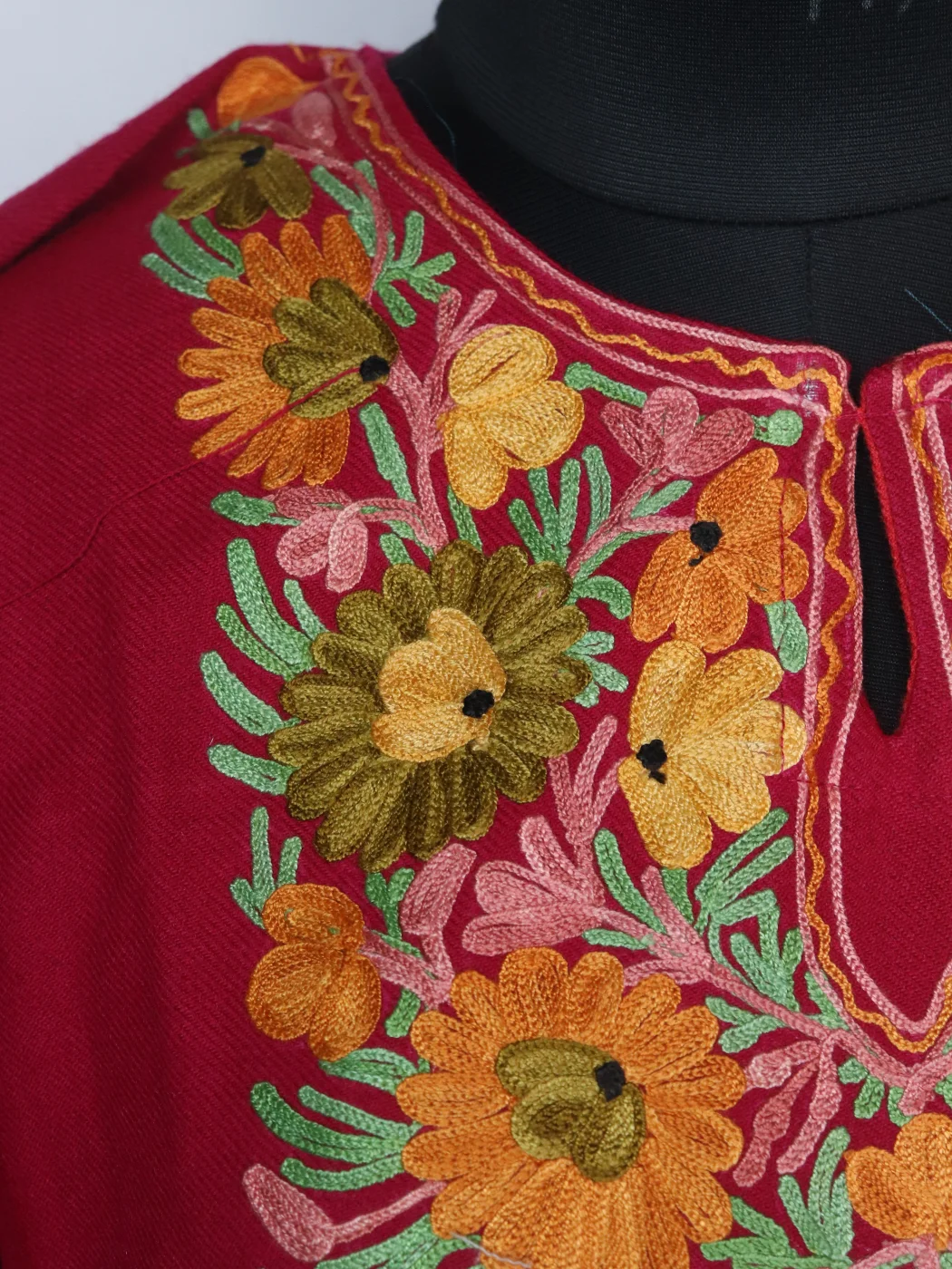 Kashmiri Pheran in Pink Cashmilon With Aari Embroidery | Bazila - Image 3