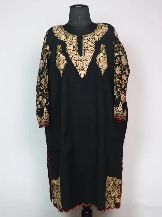 Zohra Kashmiri Pheran In Scalping Raffal Wool With Aari Embroidery | Black
