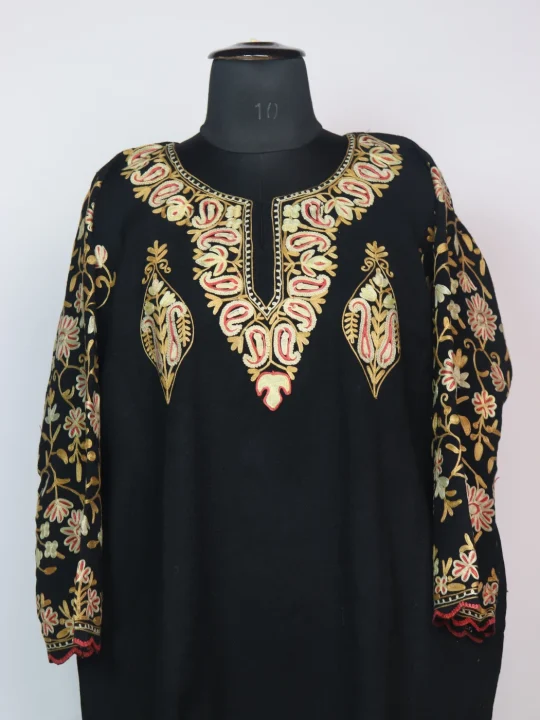 Zohra Kashmiri Pheran In Scalping Raffal Wool With Aari Embroidery | Black - Image 2