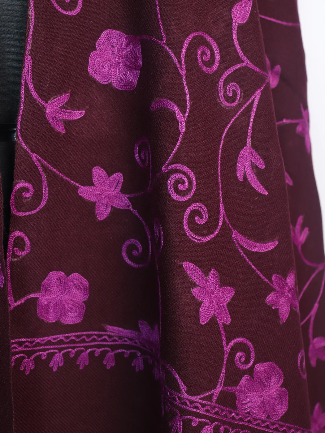 Jaal Aari Embroidered Kashmiri Shawl in Maroon Cashmilon Wool - Image 3