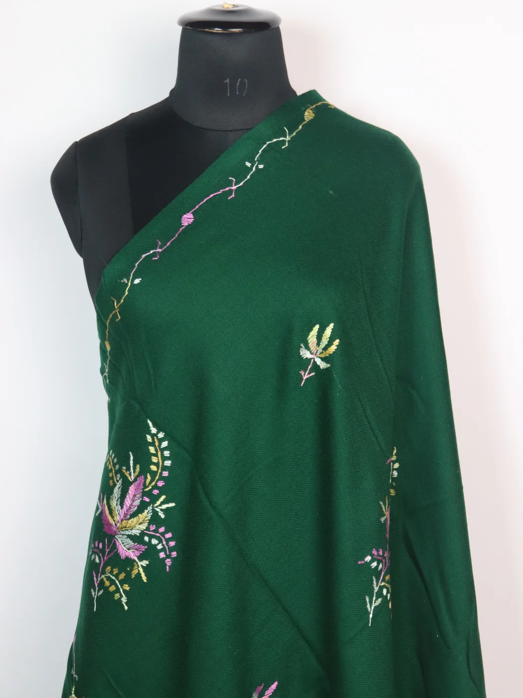 Gulrukh Kashmiri Shawl with Green Cashmilon and Hand Sozni Embroidery - Image 2