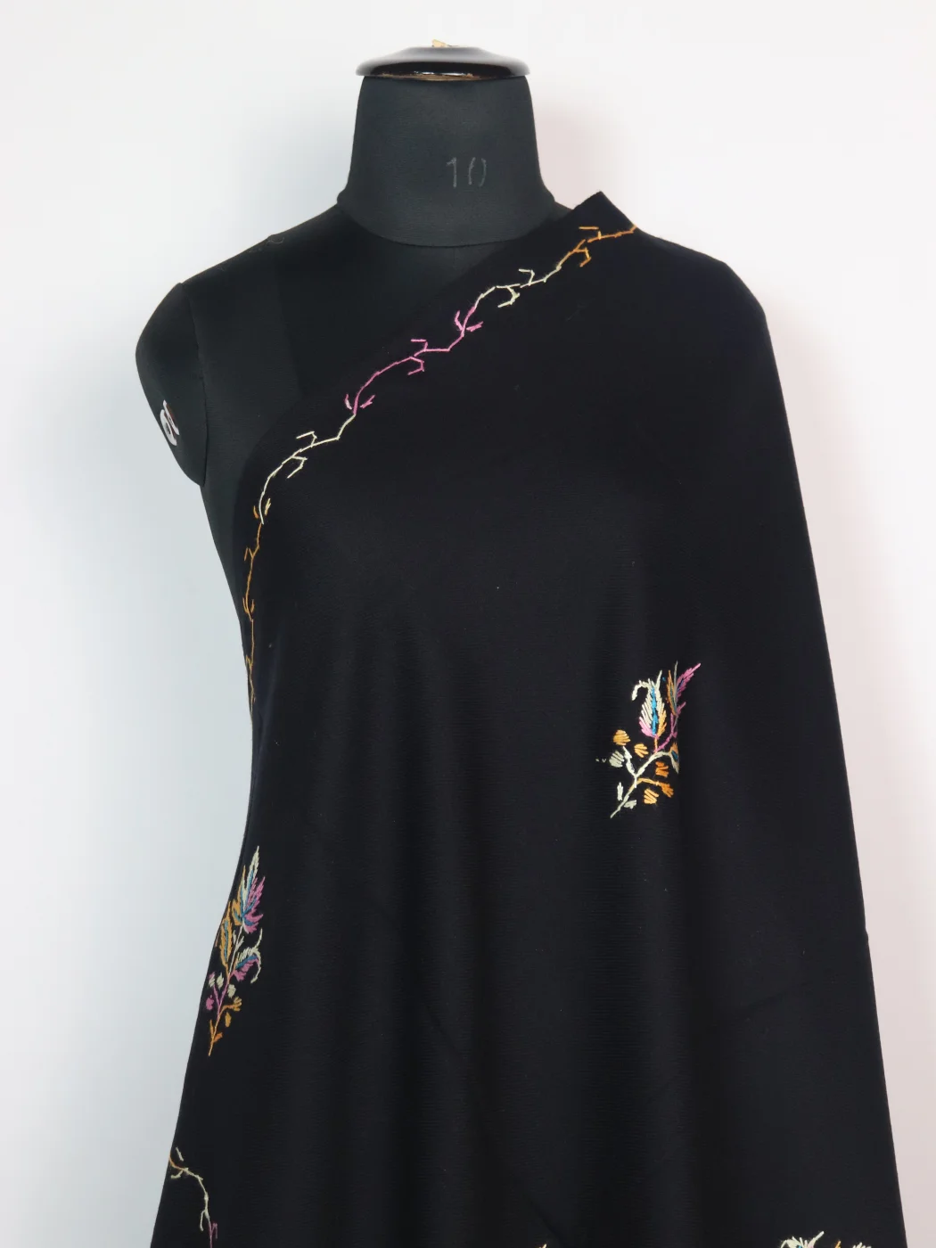 Areej Kashmiri Shawl with Hand Sozni Embroidery in Black Cashmilon - Image 2