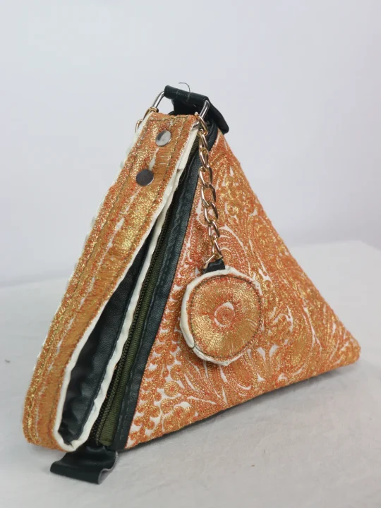 Noor Kashmiri Silk Triangle Bag With Botte Tilla Work | White - Image 2