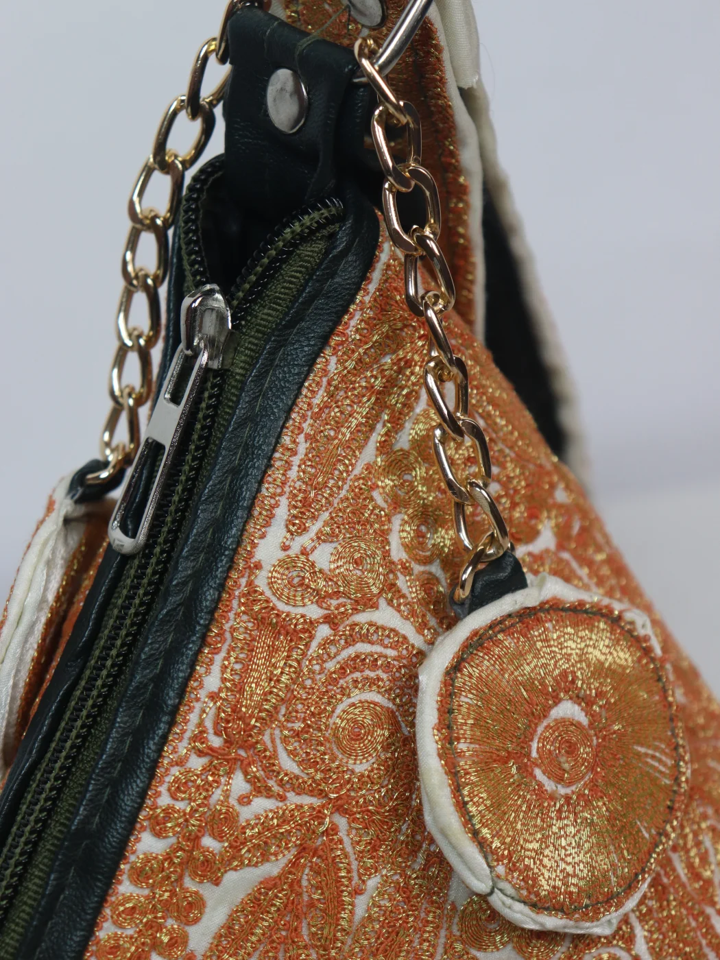 Noor Kashmiri Silk Triangle Bag With Botte Tilla Work | White - Image 3