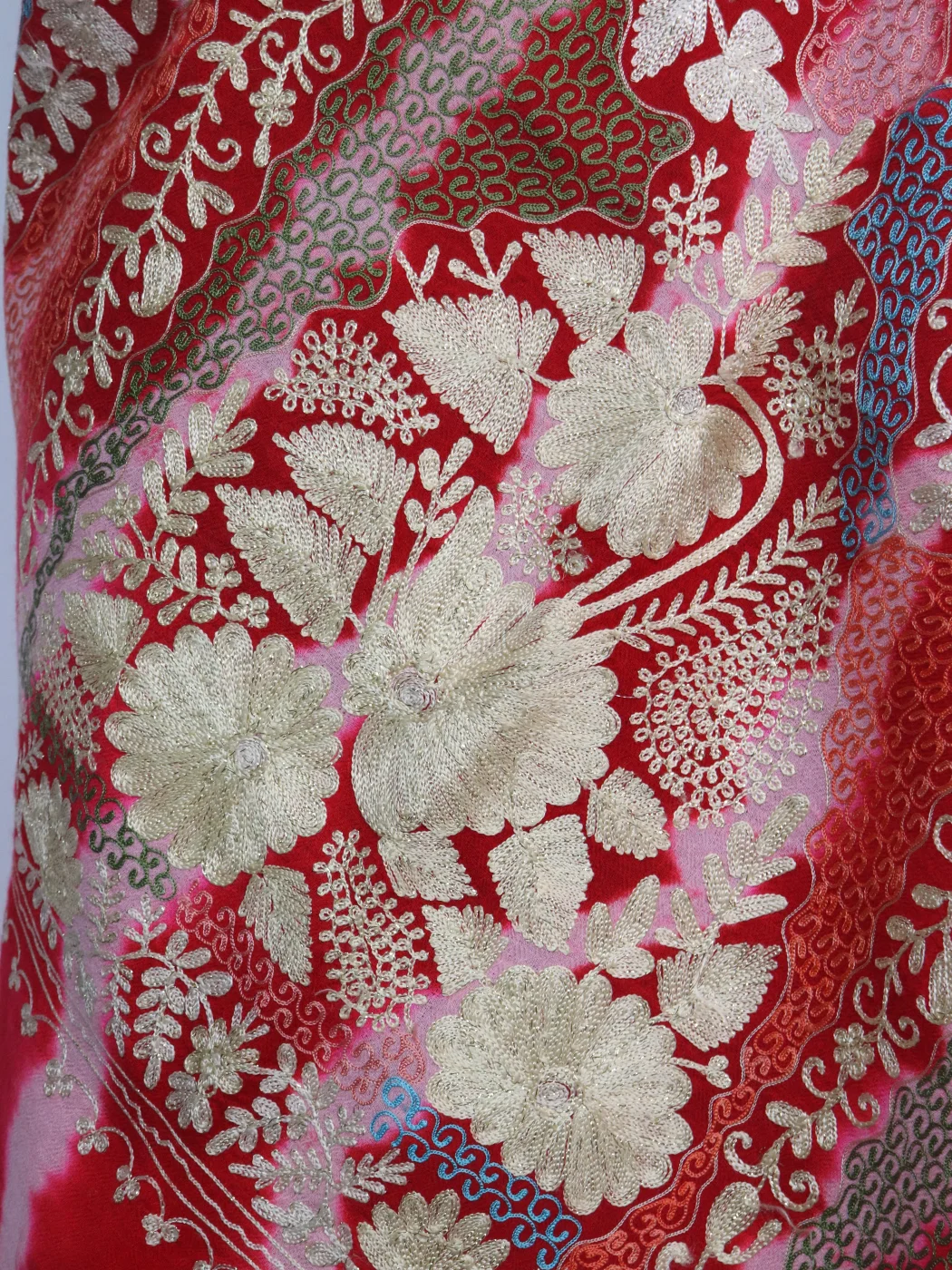 Arwa Kashmiri Stole in With Aari Embroidery - Image 4