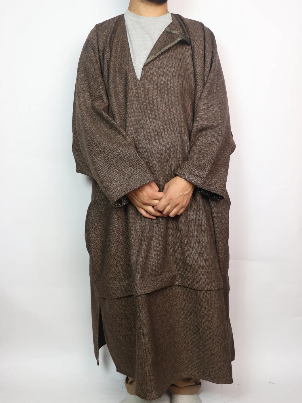 Kashmiri Shalimar Tweed Pandit Style Loose Pheran for Men