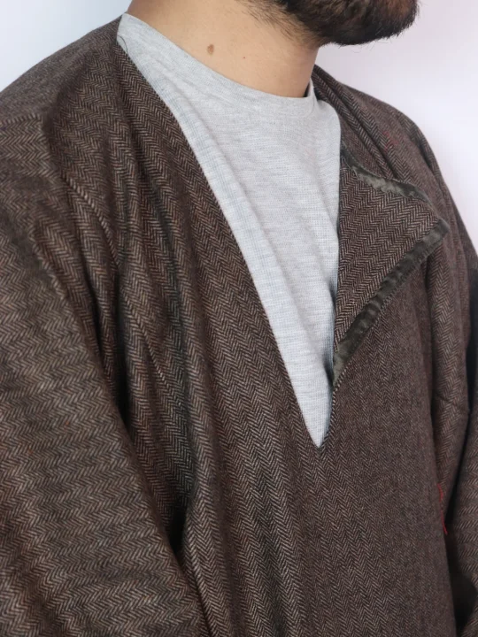 Kashmiri Shalimar Tweed Pandit Style Loose Pheran for Men - Image 3
