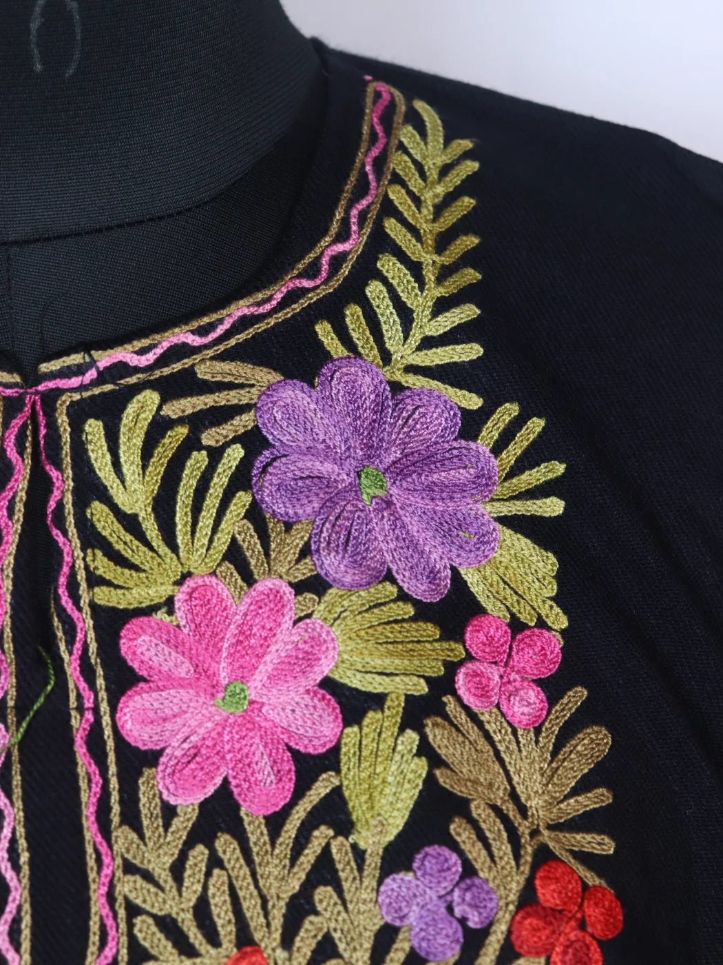 Sana Kashmiri Pheran In Cashmilon wool With Aari Embroidery | Black - Image 3