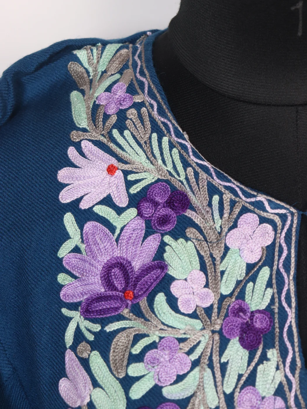 Kashmiri Cashmilon Pheran In Blue For Women Gulshan With Aari Work - Image 3
