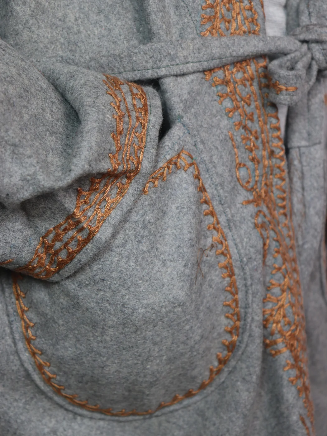 Gulzara Kashmiri Gown In Grey Tweed for Men with Aari Work - Image 3