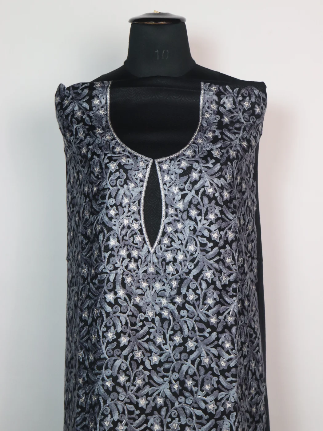 Black Kashmiri Woolen Suit In Aari And Zari Jaal Work With Dupatta 3Pc | Suhana - Image 2