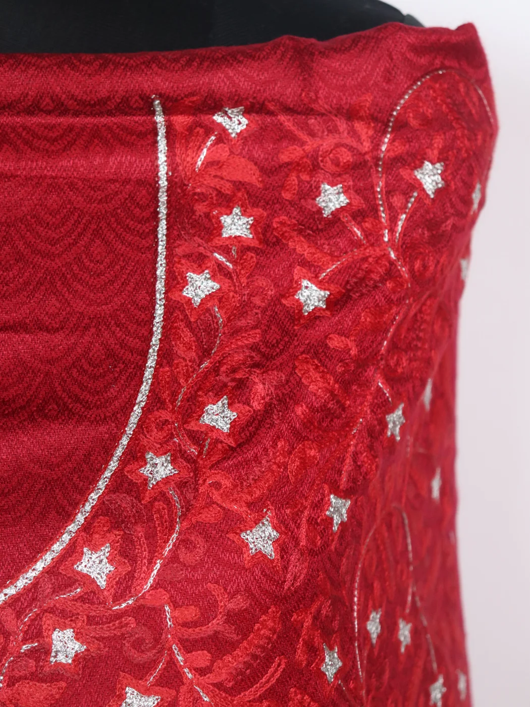 Red Kashmiri Woolen Suit In Aari And Zari Jaal Work With Dupatta 3Pc | Nighat - Image 3