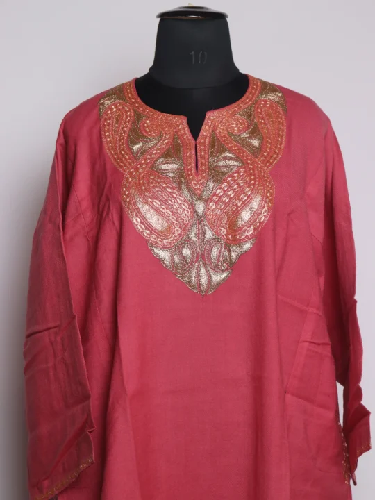 Kashmiri Pheran In Pink Raffal Wool With Botte Tilla Embroidery | Meher - Image 2