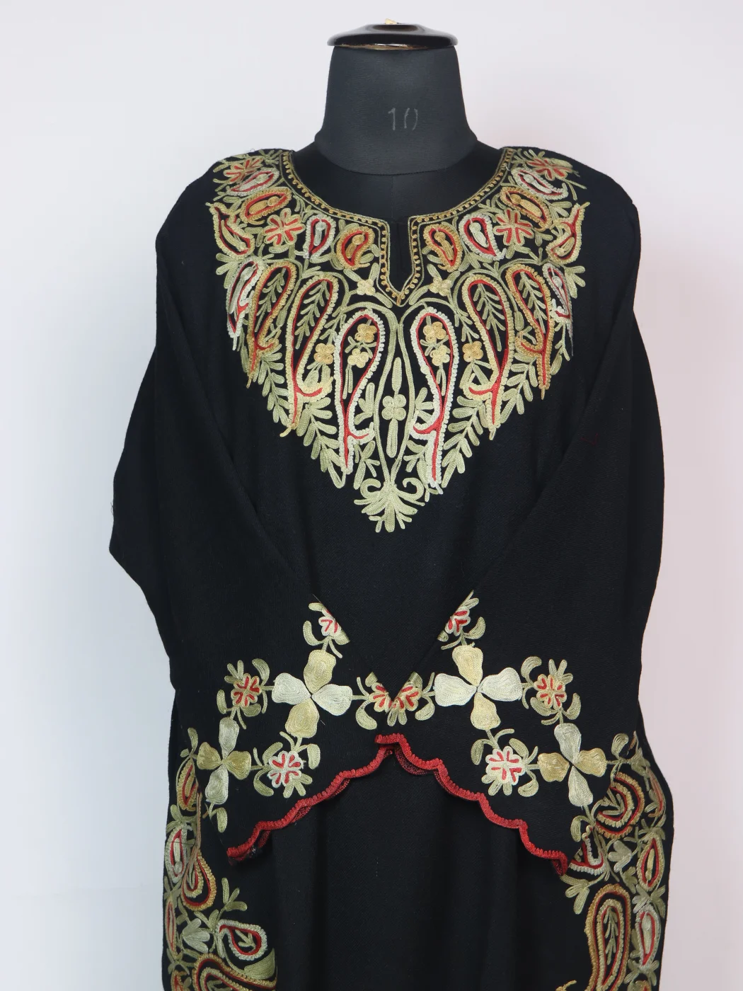 Zohra Kashmiri Pheran In Scalping Raffal Wool With Aari Embroidery | Black - Image 2