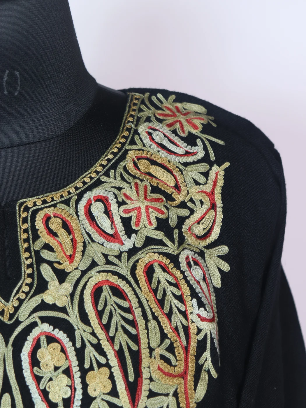 Zohra Kashmiri Pheran In Scalping Raffal Wool With Aari Embroidery | Black - Image 3