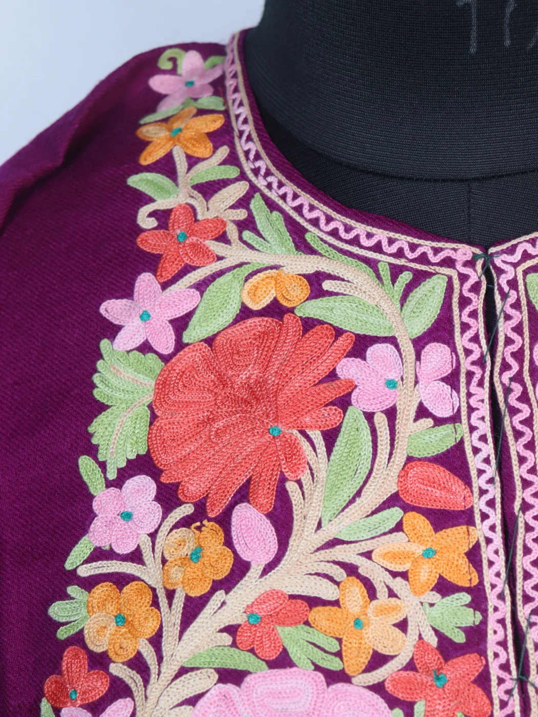 Asma Kashmiri Pheran In Raffal Wool With Aari Embroidery | Purple - Image 3
