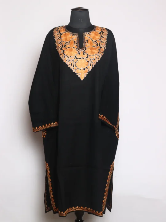Zarmeher Kashmiri Pheran In Raffal Wool With Aari Embroidery | Black