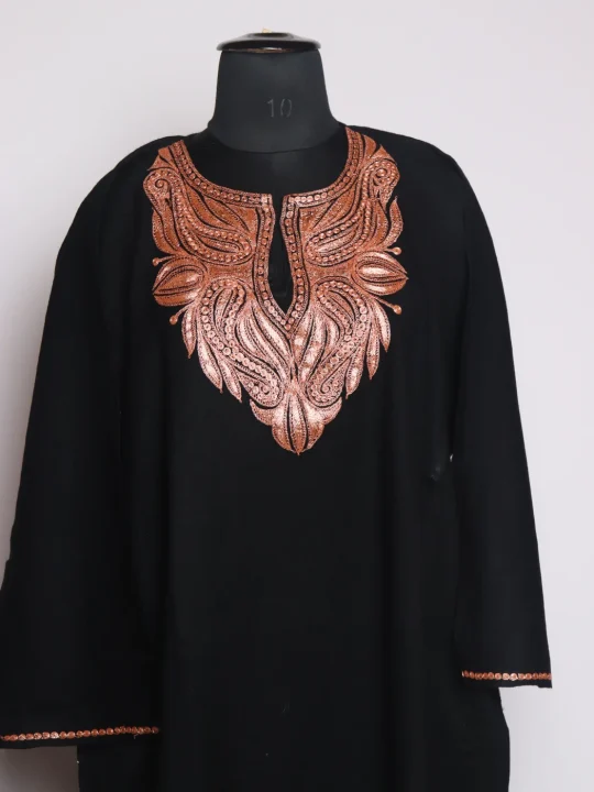 Ruqaiya Kashmiri Pheran In Raffal Wool With Botte Tilla Embroidery | Black - Image 2