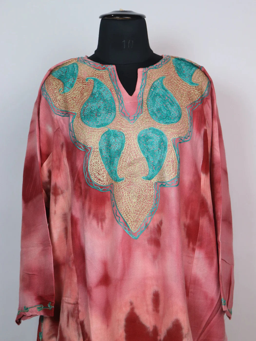 Tie n Dye Kashmiri Pheran Rutba In Cashmilon With Aari And Zari Work | Pink - Image 2
