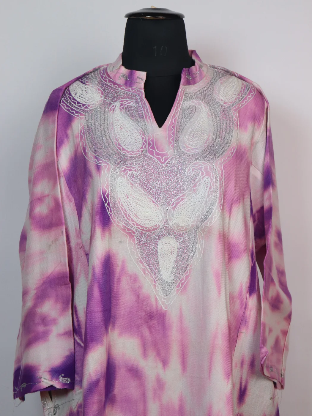 Tie Dye Kashmiri Pheran Rutba In Cashmilon With Aari And Zari Work | Purple - Image 2