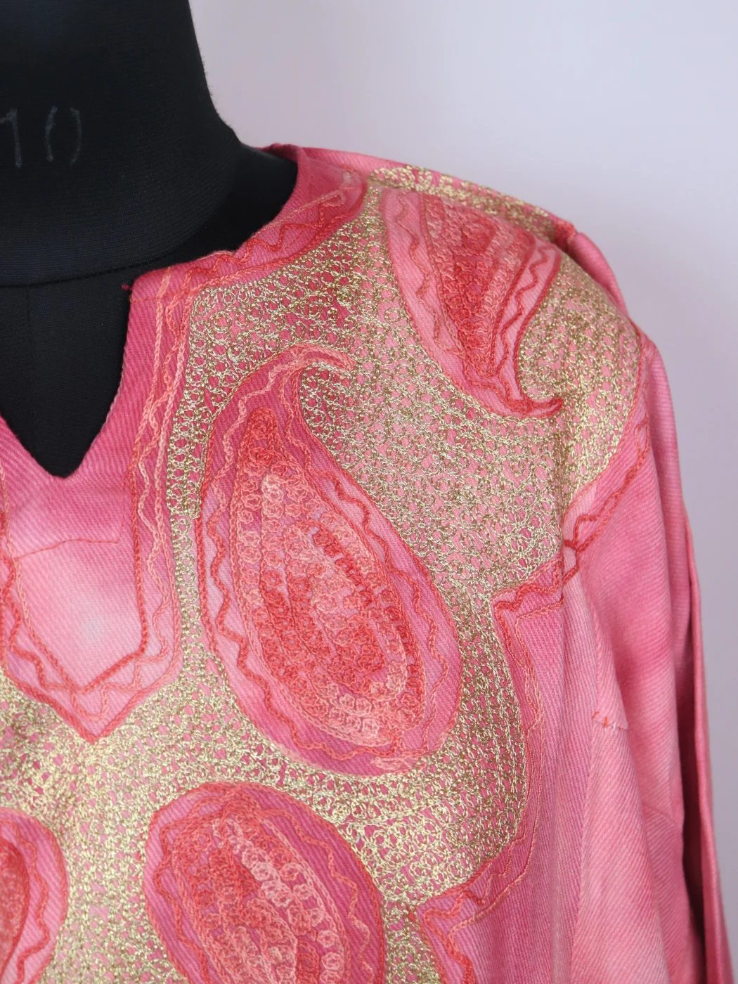 Pink Kashmiri Pheran In Tie n Dye Cashmilon With Aari And Zari Work | Rutba - Image 3