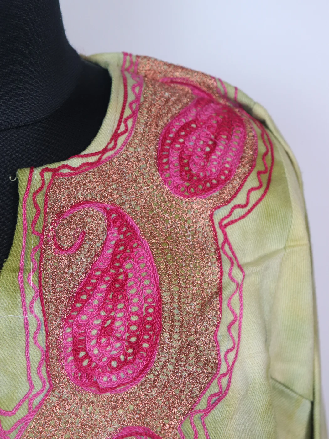 Green Kashmiri Pheran In Tie n Dye Cashmilon With Aari And Zari Work | Rutba - Image 3