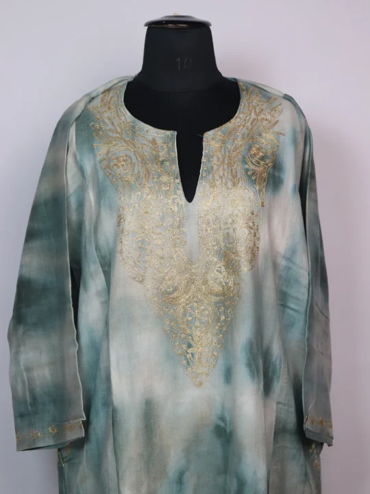 Zohra Kashmiri Pheran In Tie Dye Cashmilon With Zari Work | Sea Green - Image 2