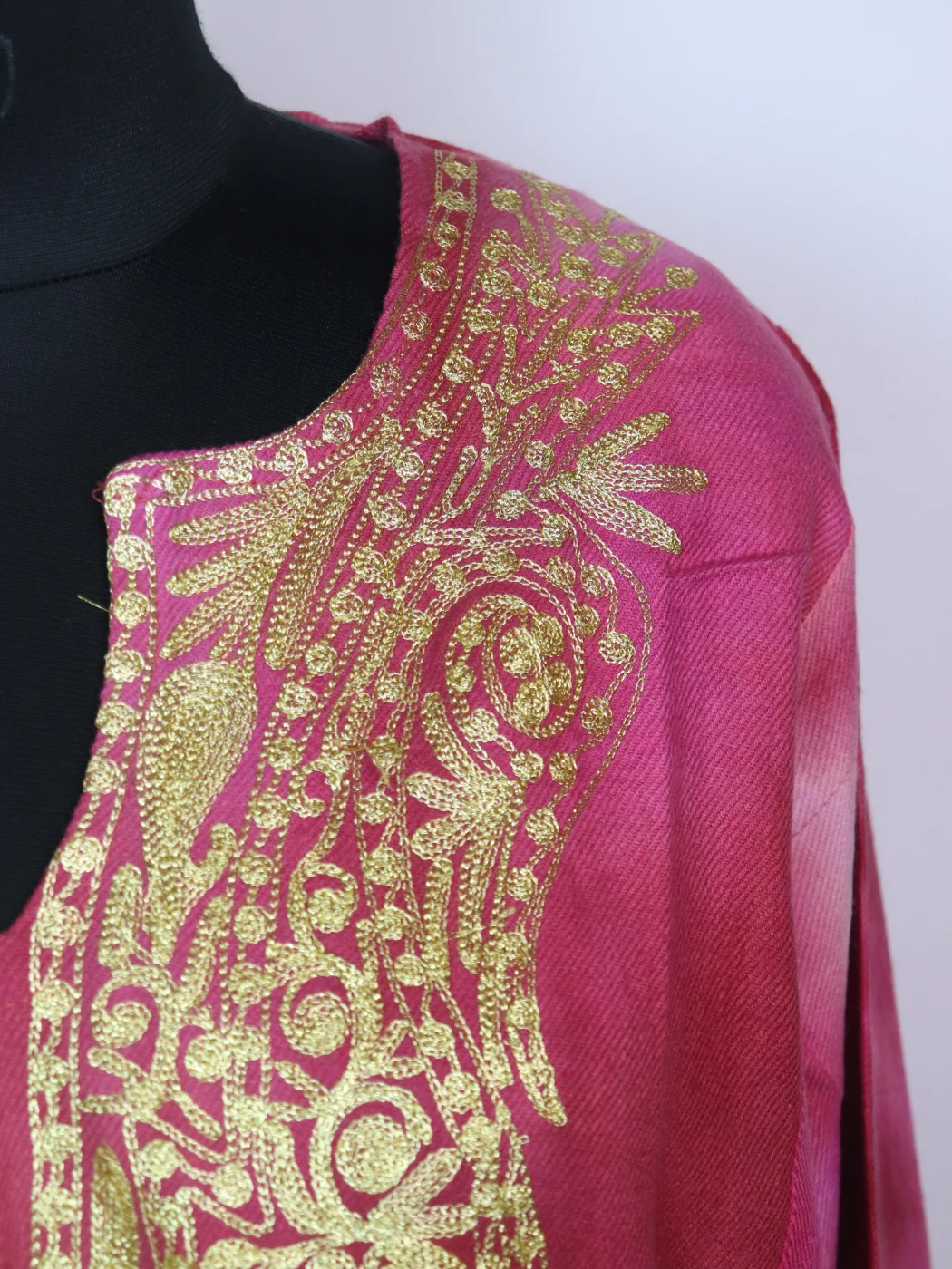 Zohra Kashmiri Pheran In Tie Dye Cashmilon With Zari Work | Rani Pink - Image 3