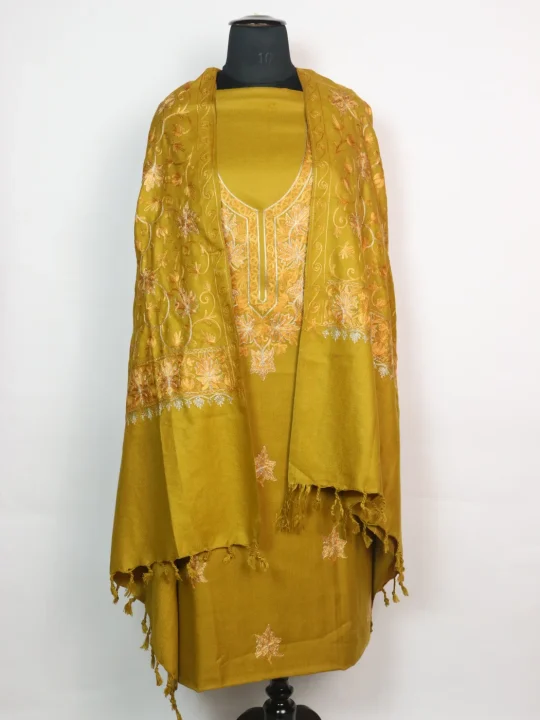 Rafida Green Woolen Suit With Chinar Gala Aari And Zari Work With Dupatta 3Pc