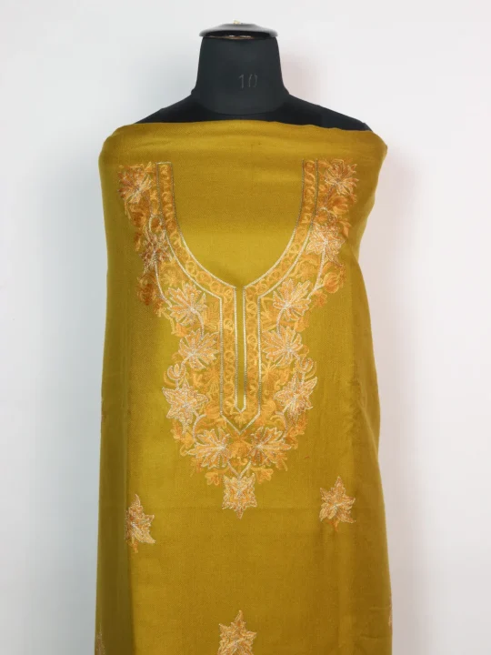 Rafida Green Woolen Suit With Chinar Gala Aari And Zari Work With Dupatta 3Pc - Image 2