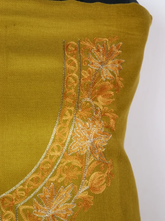 Rafida Green Woolen Suit With Chinar Gala Aari And Zari Work With Dupatta 3Pc - Image 3