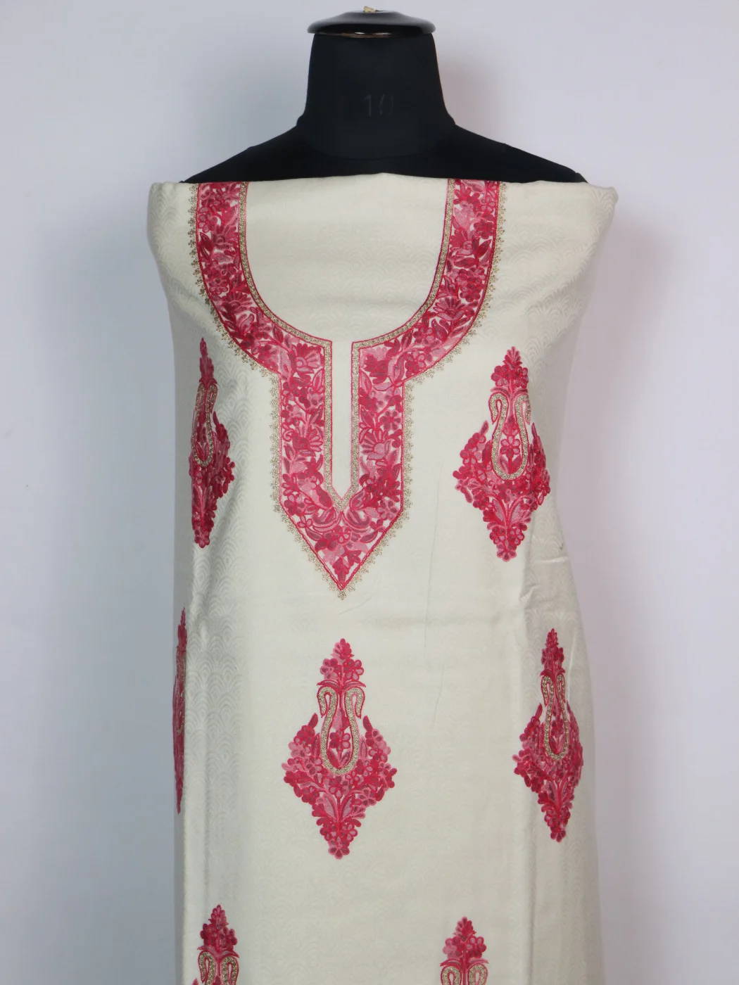 White Kashmiri Woolen Suit With Aari And Zari Work With Dupatta 3Pc | Suhaila - Image 2