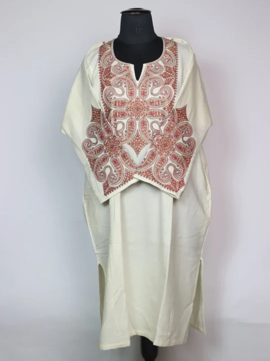 White Kashmiri Pheran In Cashmilon Wool With Sozni Embroidery | Zabarwan