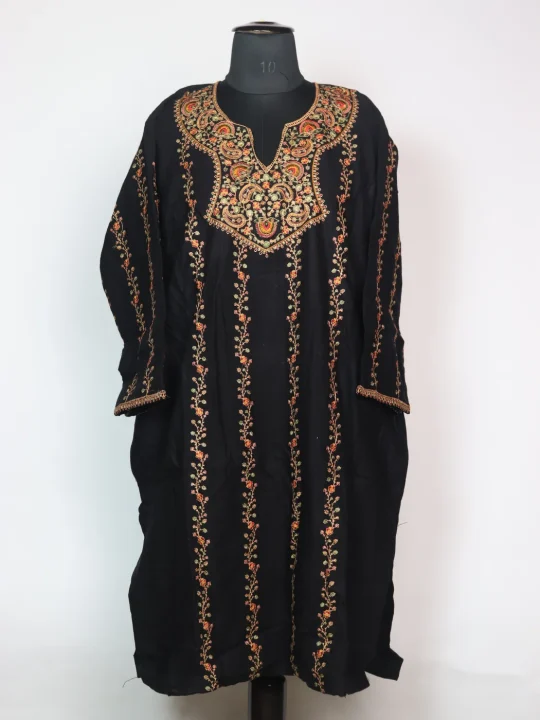 Zabarwan Kashmiri Pheran In Cashmilon Wool With Sozni Embroidery | Black