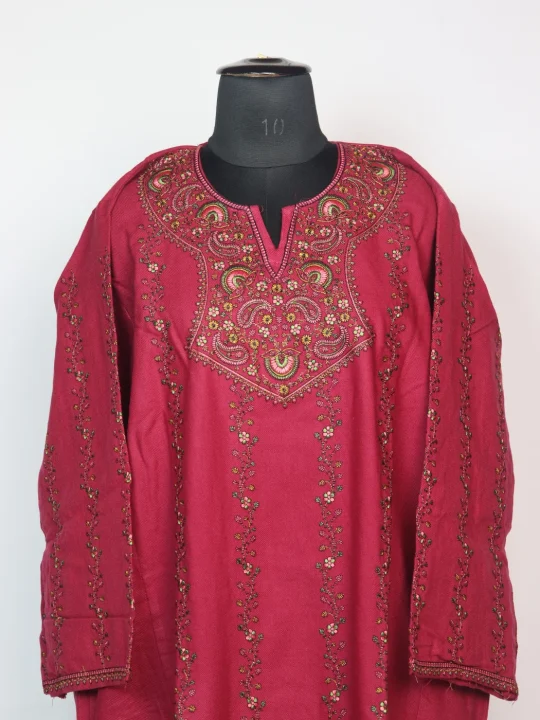 Kashmiri Pheran In Pink Cashmilon Wool With Sozni Embroidery | Zabarwan - Image 2