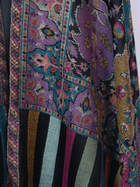Zaira Kashmiri Shawl with Kani Pattern Design for Women in Wool - Image 3