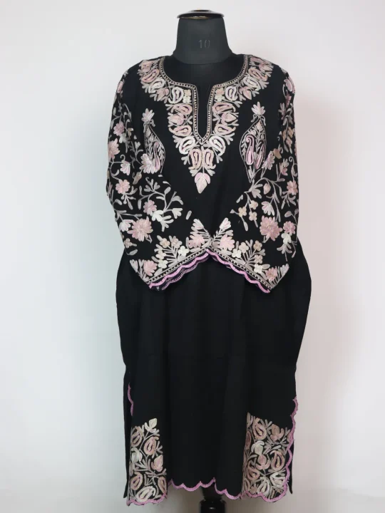 Zohra Kashmiri Pheran In Scalping Raffal Wool With Aari Embroidery | Black