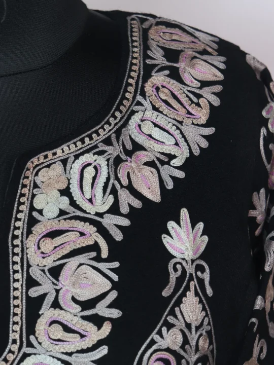 Zohra Kashmiri Pheran In Scalping Raffal Wool With Aari Embroidery | Black - Image 3