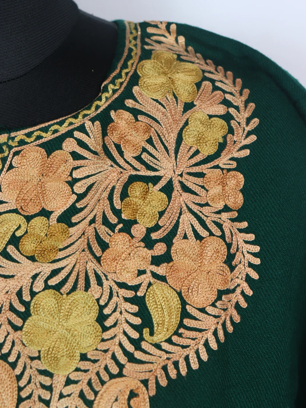 Anjum Kashmiri Pheran In Cashmilon wool With Aari Embroidery | Green - Image 3