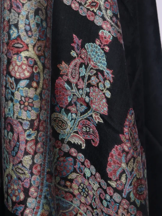 Rabia Kashmiri Stole In Fine Wool With Palla Kani Work | Black - Image 3