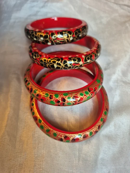 Kashmiri Paper Machie Bangles Set of 4 Suzain