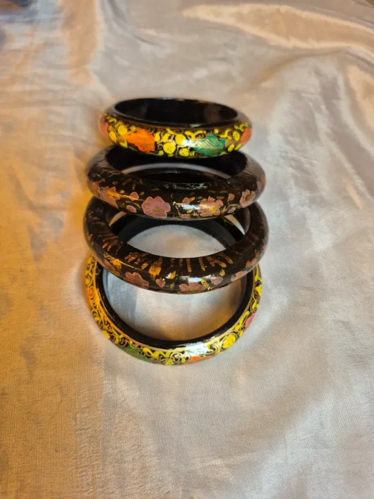 Traditional Danishta Kashmiri Paper Machie Bangles - Set of 4 - Image 2