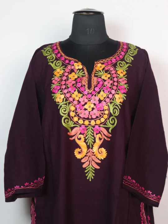 Kashmiri Pheran Sana In Cashmilon wool With Aari Embroidery | Plum - Image 2