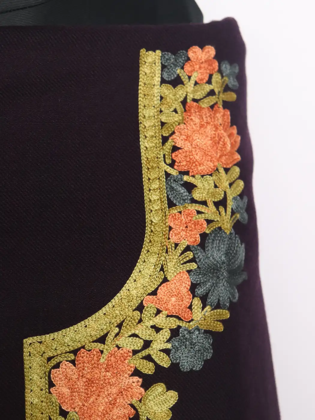 Kashmiri Woolen Suit With Aari Embroidery In Wine Cashmilon 2Pc | Noor - Image 3